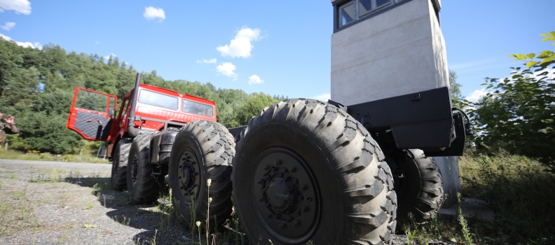 TATRA 813
